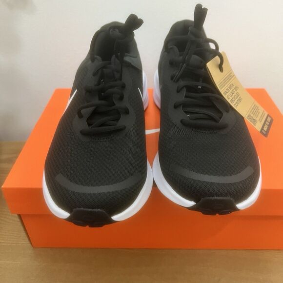 Nike Revolution 7 Men Running Shoes Black White FB2207 001 Size 13 Gym Outdoor main image 7